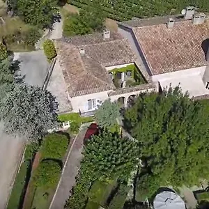  Hébergement de vacances Domaine Le Bourdet